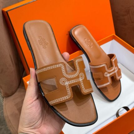 Oran sandal